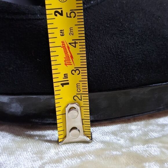 Alice & Olivia Suede Heels - Picture 13 of 14